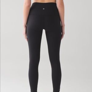 Black Lululemon leggings